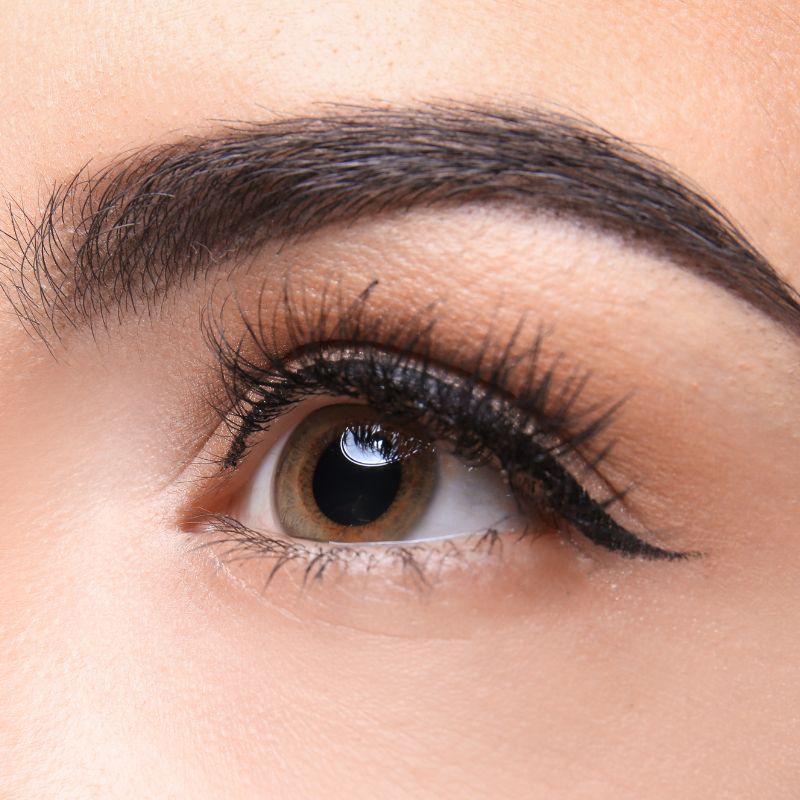 sopracciglia realistiche